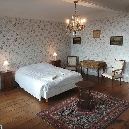 Chateau D'hugemont- Aile Du Parc 度假居 Dompierre-Sur-Helpe